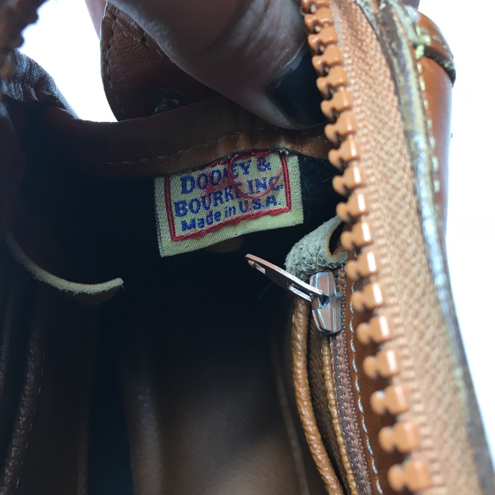 Dooney & Bourke Authentic Vintage Shoulder Bag - Picture 5 of 7